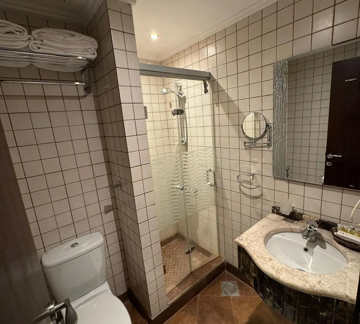 فندق قصر العطلات Qaser Alotlat Hotel Мекка