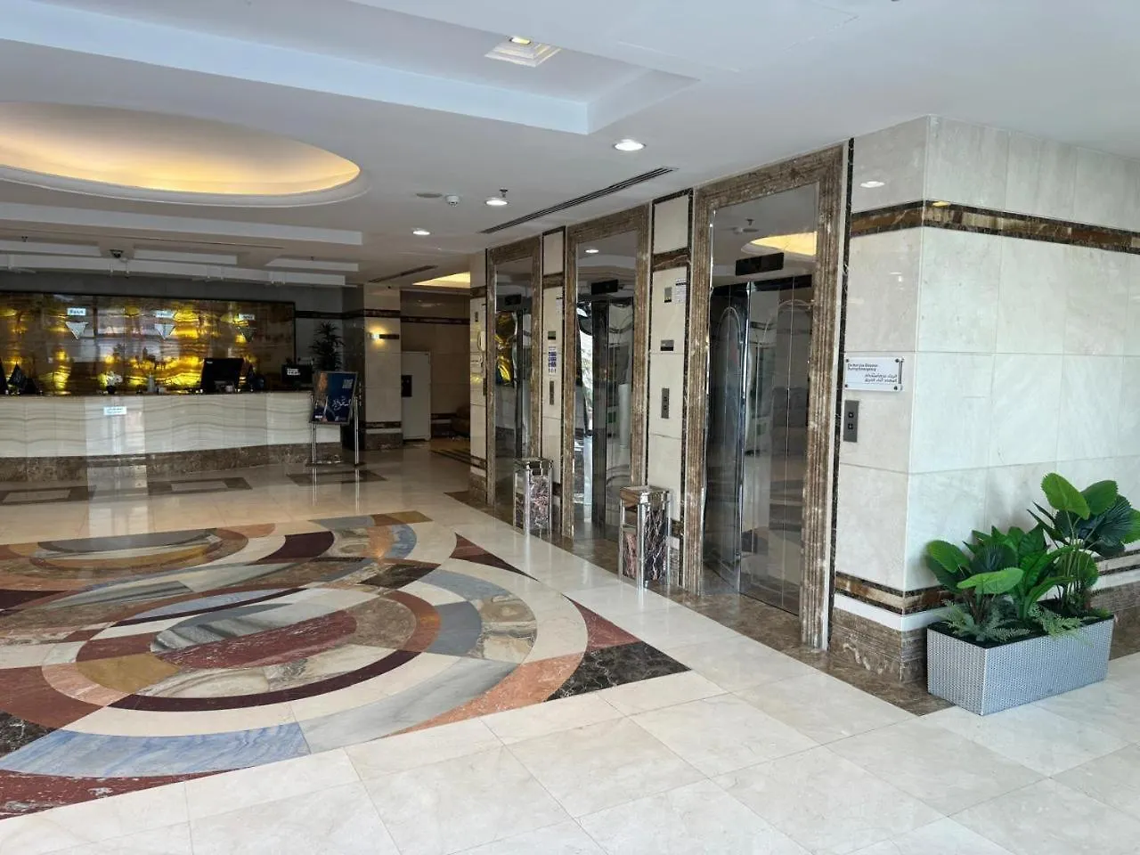 **  فندق قصر العطلات Qaser Alotlat Hotel Мекка Саудовская Аравия