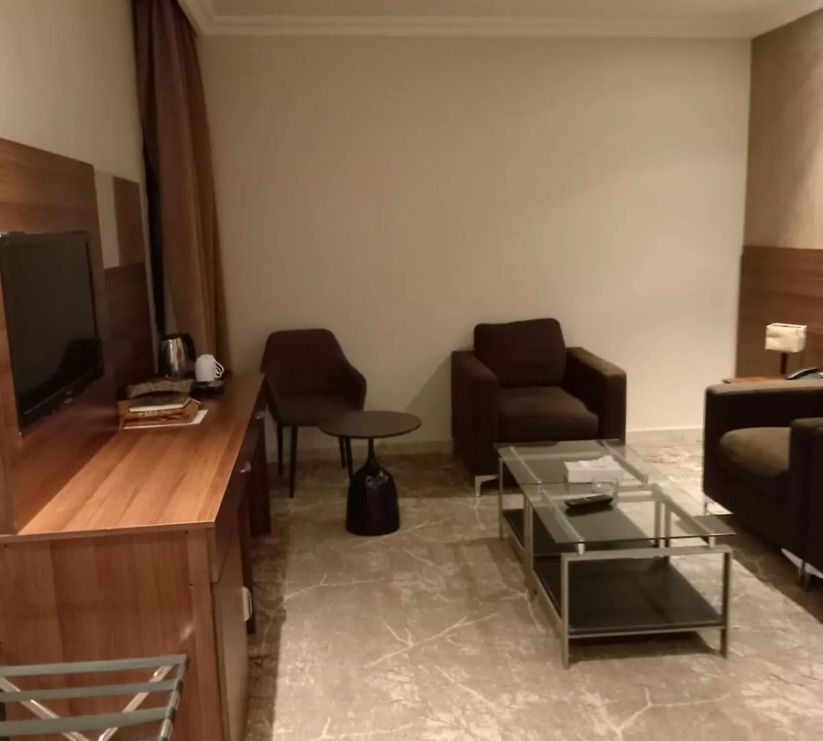 **  فندق قصر العطلات Qaser Alotlat Hotel Мекка Саудовская Аравия