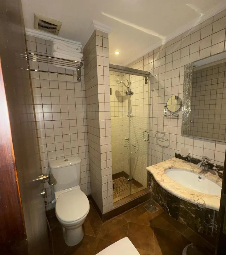 **  فندق قصر العطلات Qaser Alotlat Hotel Мекка Саудовская Аравия